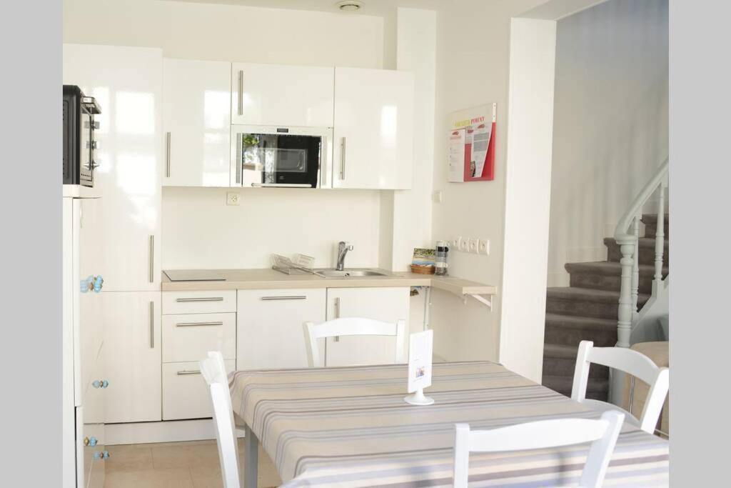 La Maison Bleue Cabourg Buitenkant foto